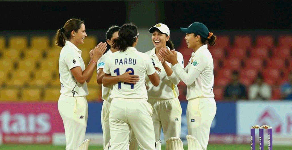 किशन का एडक्टर स्ट्रेन और मायंक यादव का अनकहा 'रिप्लेसमेंट': दूसरी टी20ई में भारत की असली चिंता गेंदबाजी की पारदर्शिता है